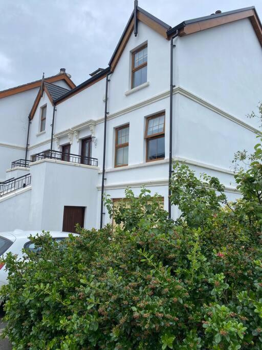 Cheerful 4-Bed Townhouse In Centre Of Newcastle Villa Newcastle  Exterior photo